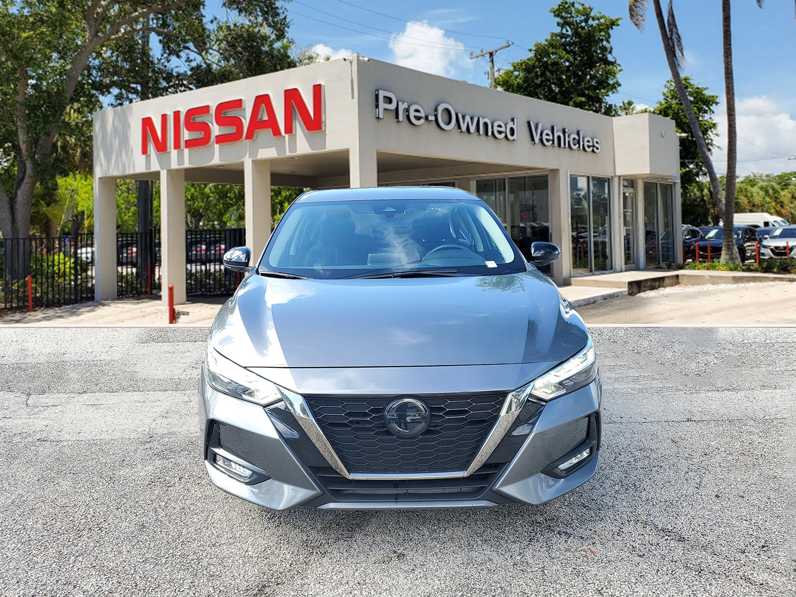 Certified 2022 Nissan Sentra SR image 2