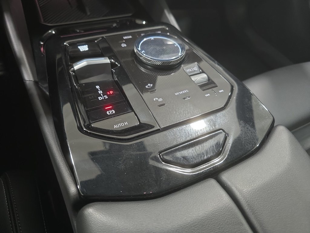 Certified 2026 BMW 540i xDrive AWD/4WD image 15