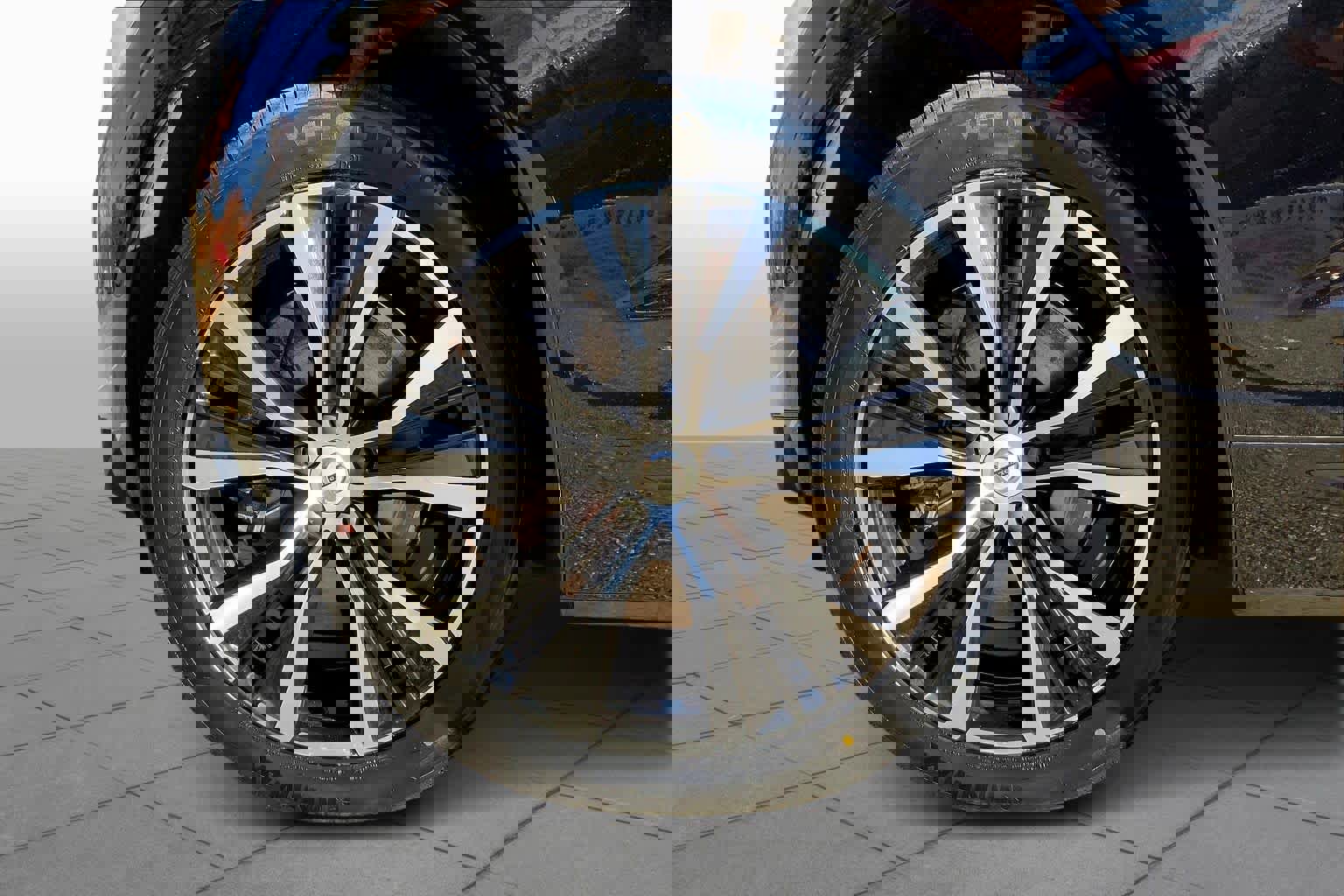 Certified 2023 Volvo XC60 T8 Plus w/ Climate Package image 10