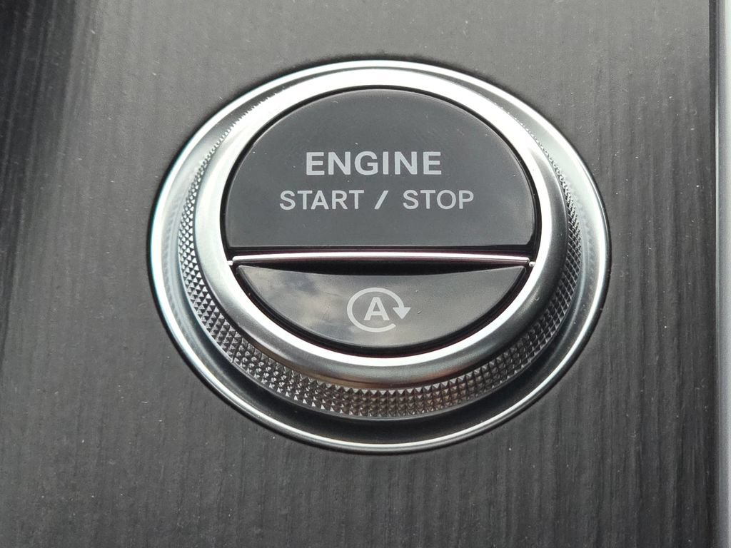 Used 2022 Mercedes-Benz S 580 4MATIC Sedan image 39