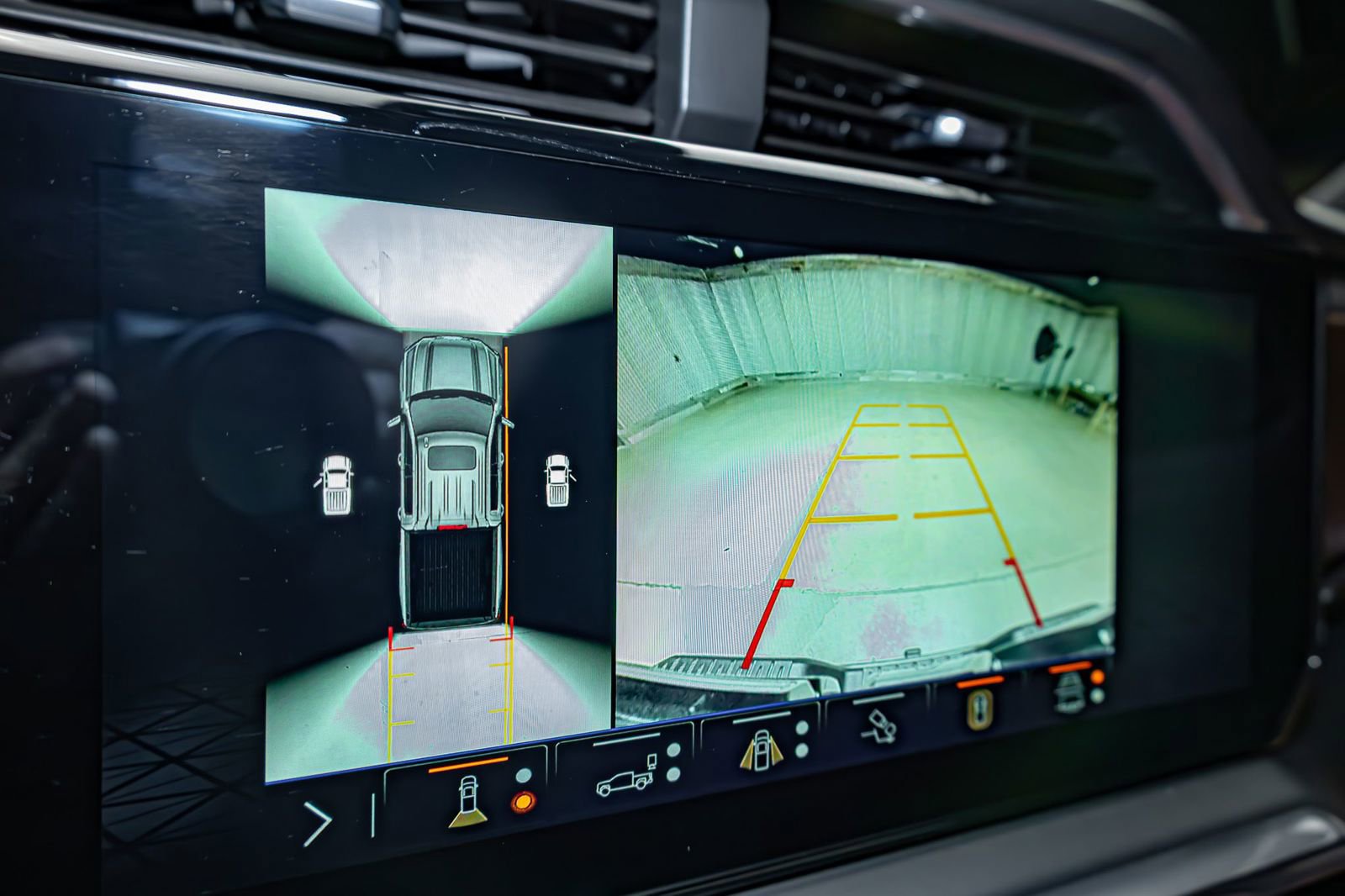 Used 2025 GMC Sierra 1500 Denali Ultimate image 22