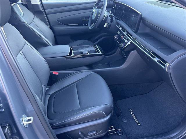 New 2025 Hyundai Tucson Limited image 13