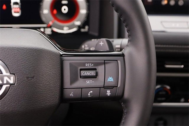 Certified 2025 Nissan Rogue Platinum image 19