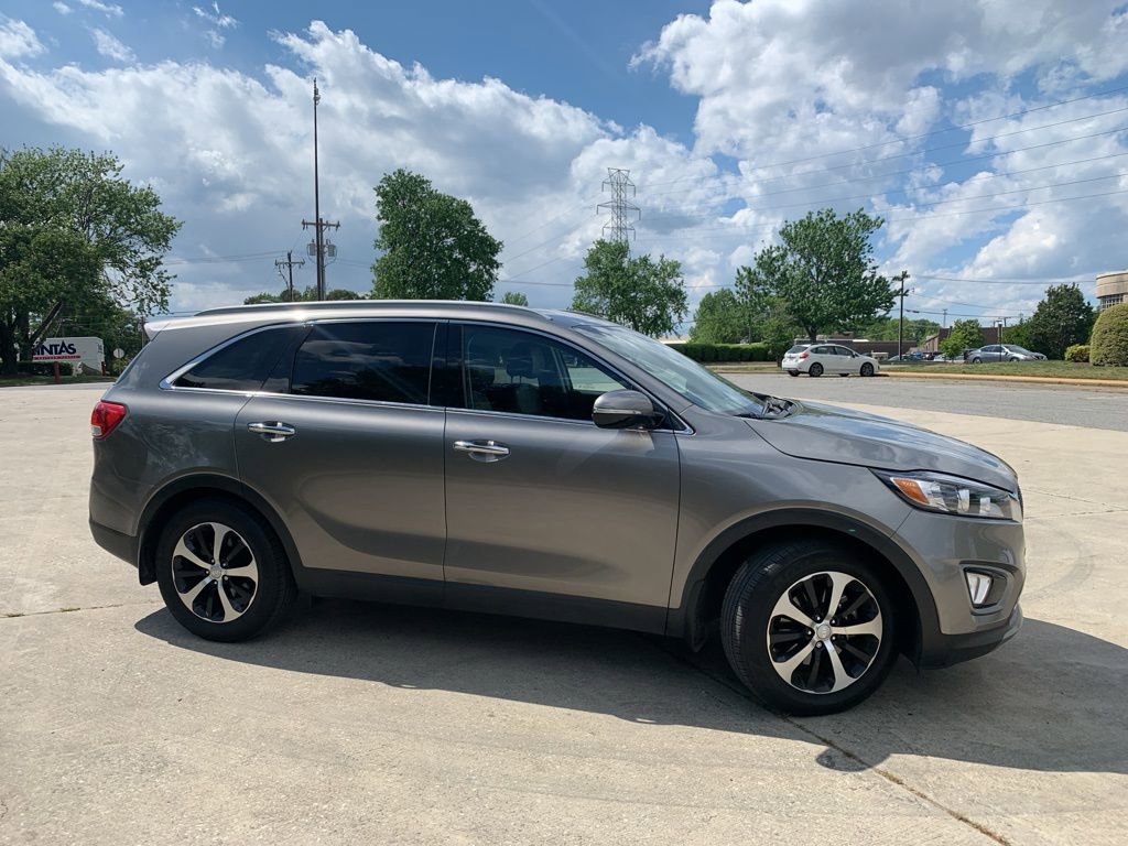 Used 2016 Kia Sorento EX w/ EX Premium Package image 5