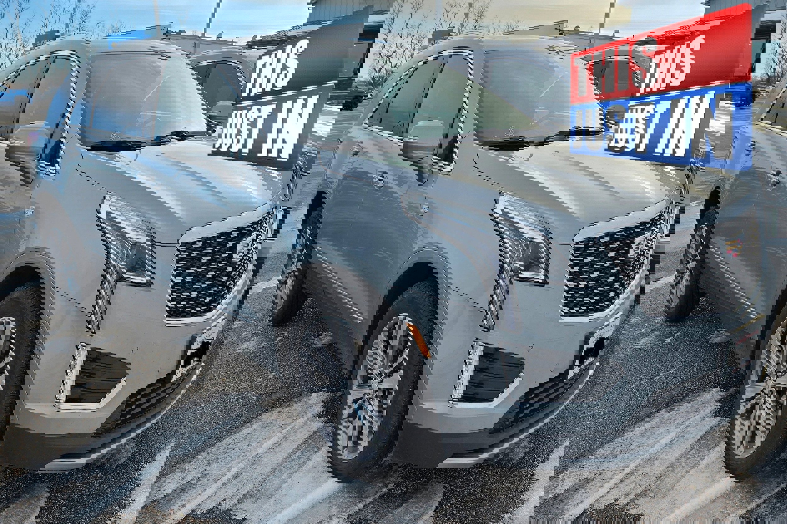 Used 2025 Cadillac XT5 Premium Luxury image 2