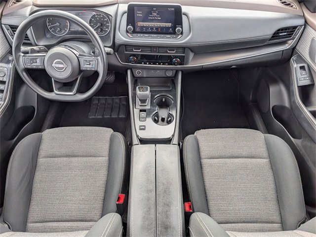 Used 2023 Nissan Rogue SV image 5