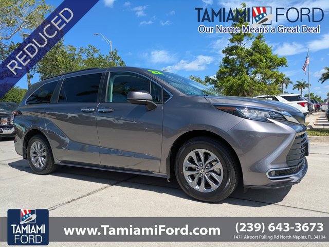 Used 2022 Toyota Sienna XLE