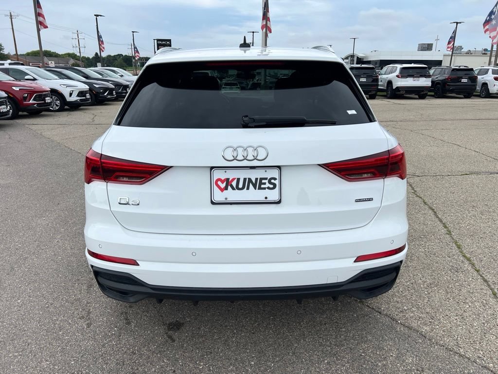 Used 2025 Audi Q3 2.0T Premium AWD/4WD image 7