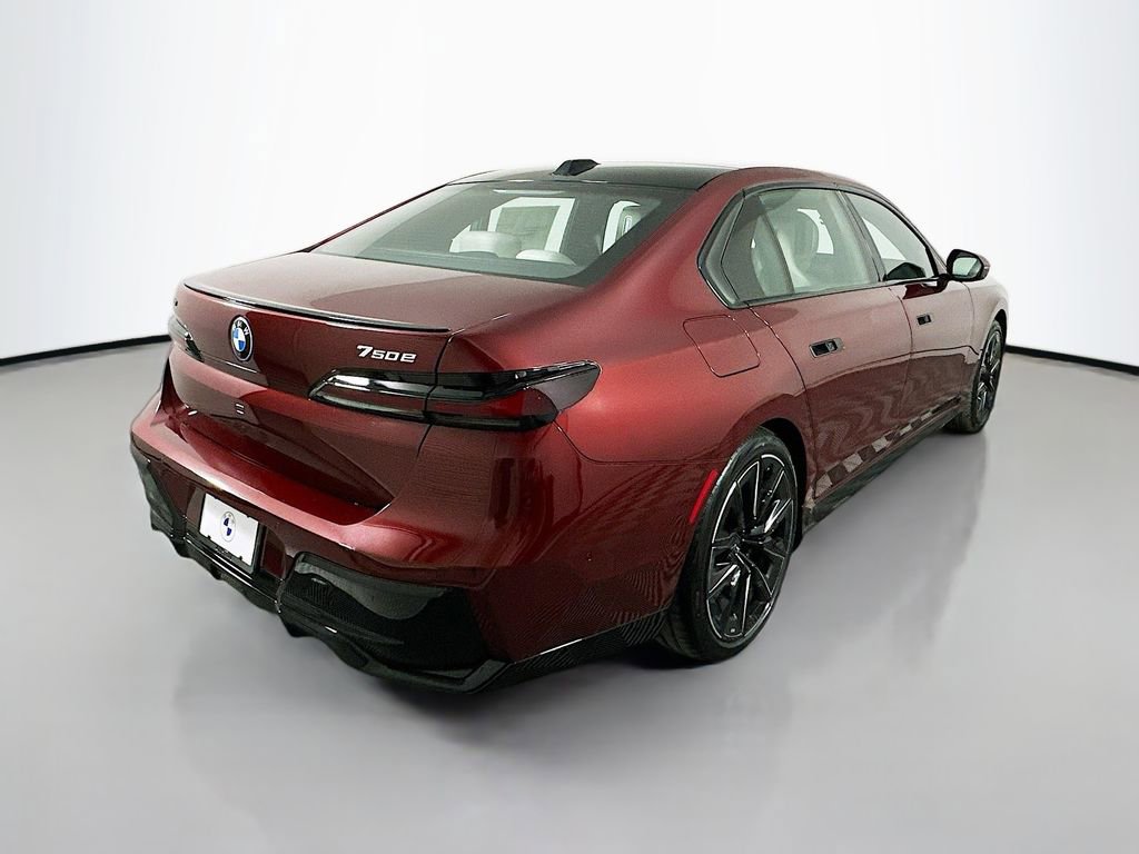 New 2026 BMW 750e xDrive w/ Executive Package image 5