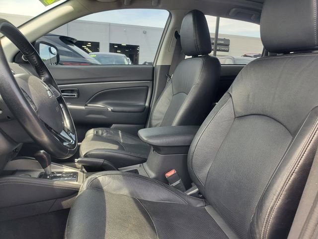 Used 2018 Mitsubishi Outlander Sport SEL FWD image 6