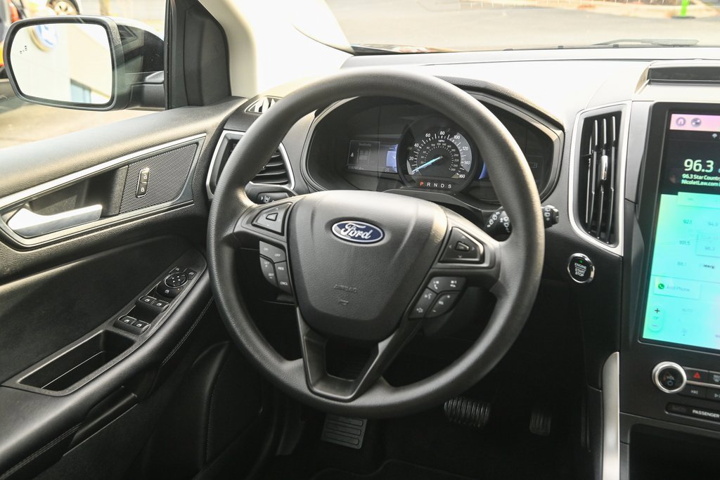 New 2024 Ford Edge SE w/ Black Appearance Package image 27