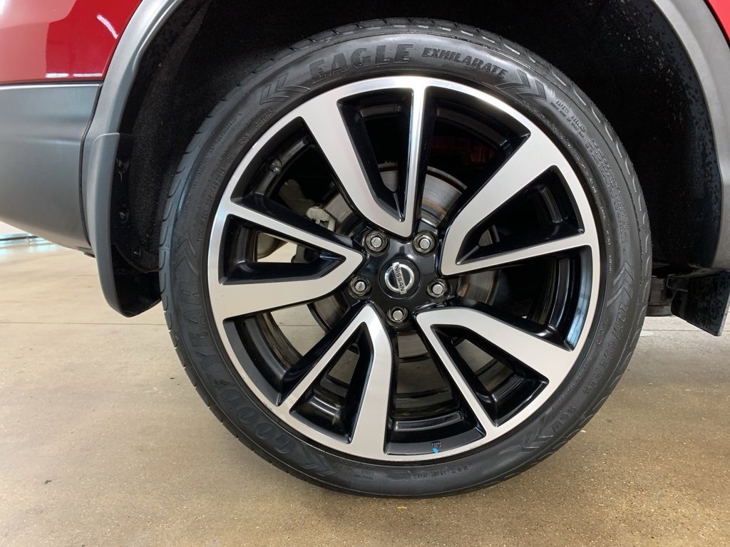 Used 2018 Nissan Rogue Sport SL image 35