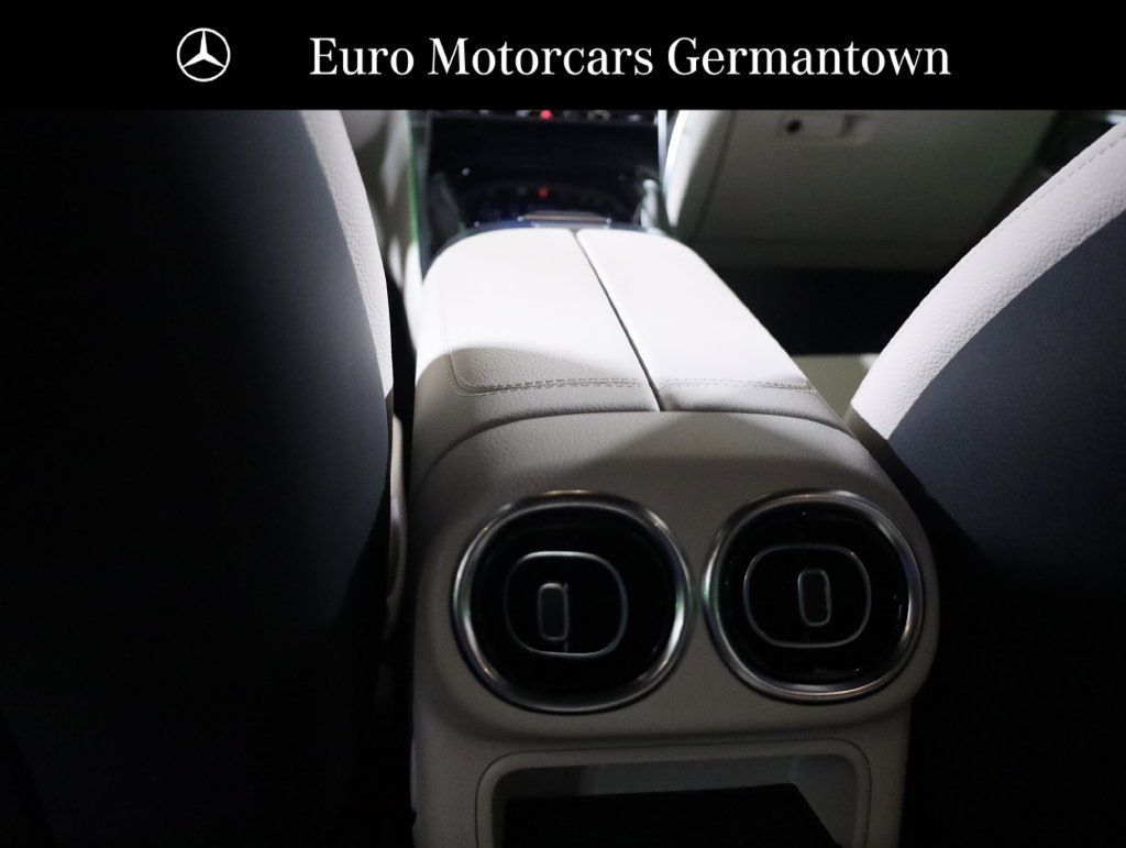 Used 2026 Mercedes-Benz GLC 300 4MATIC image 53