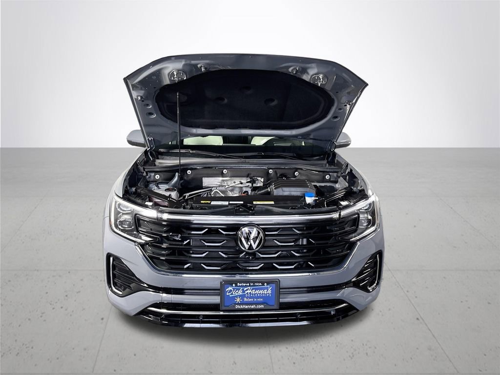 Used 2024 Volkswagen Atlas Cross Sport SEL Premium R-Line image 23