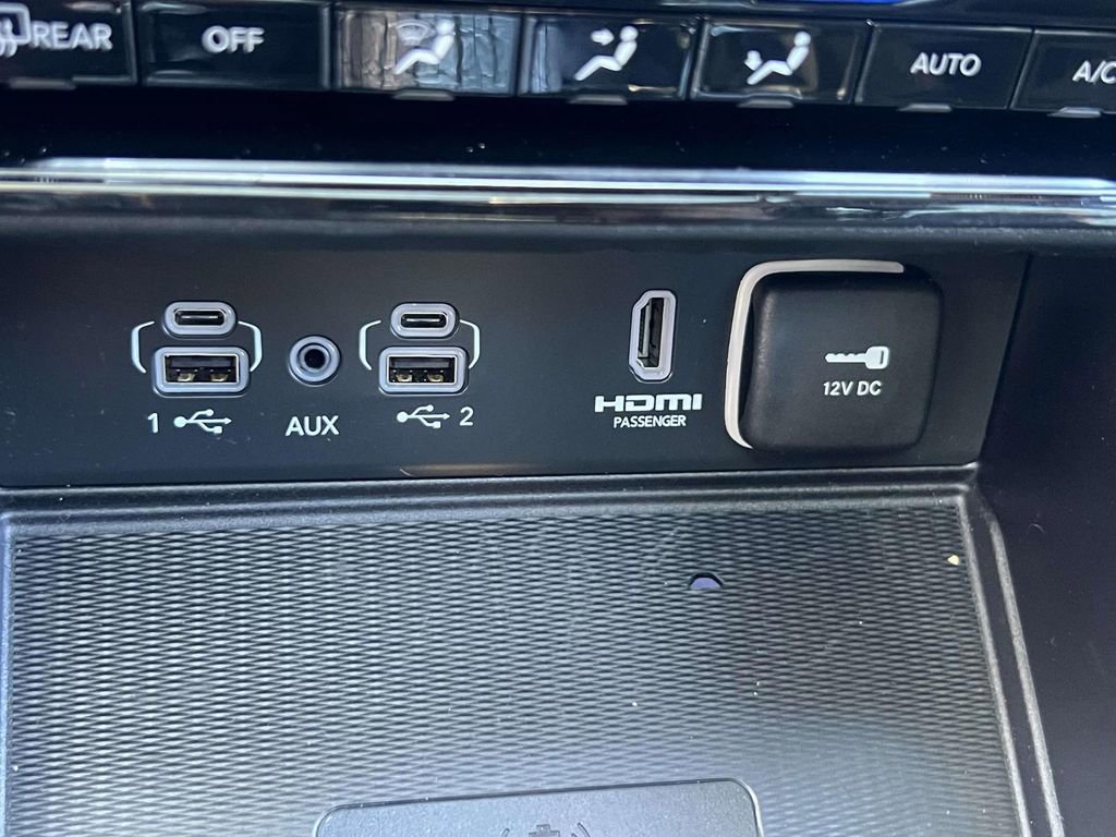 Used 2022 Jeep Grand Cherokee Summit AWD/4WD image 33