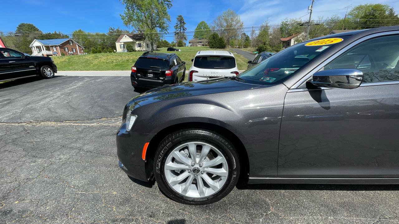 Used 2015 Chrysler 300 C w/ Light Group image 2