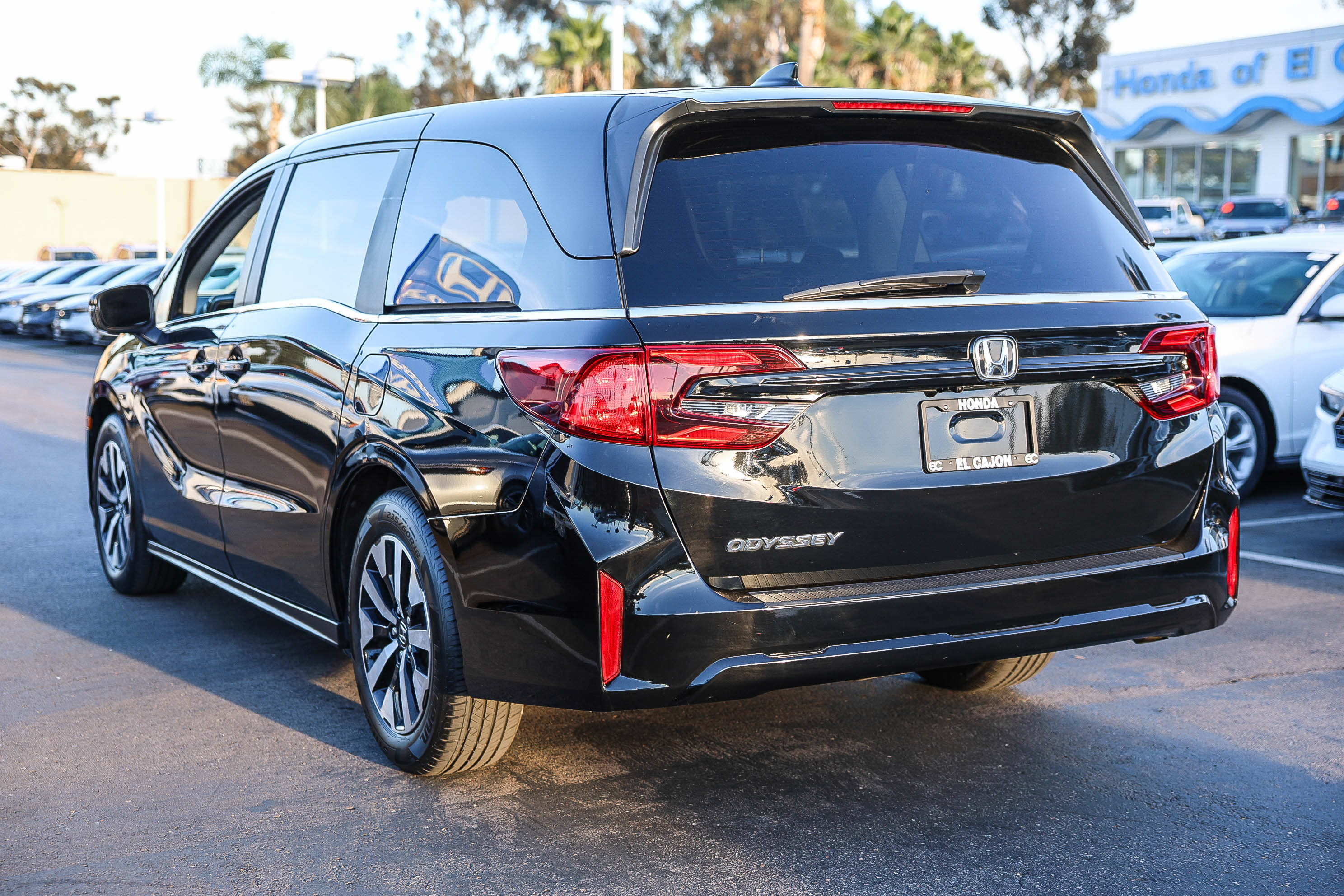 Certified 2025 Honda Odyssey EX-L image 24
