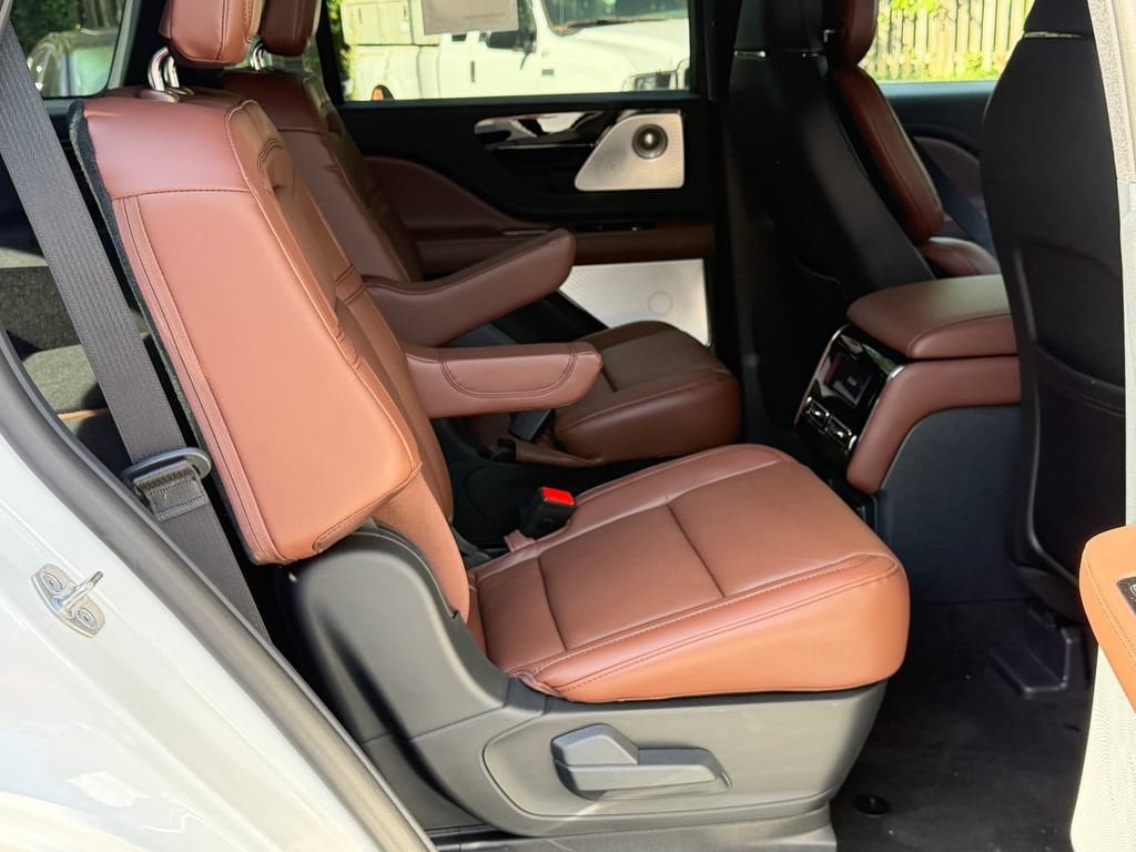 New 2027 Lincoln Aviator Reserve AWD/4WD image 20