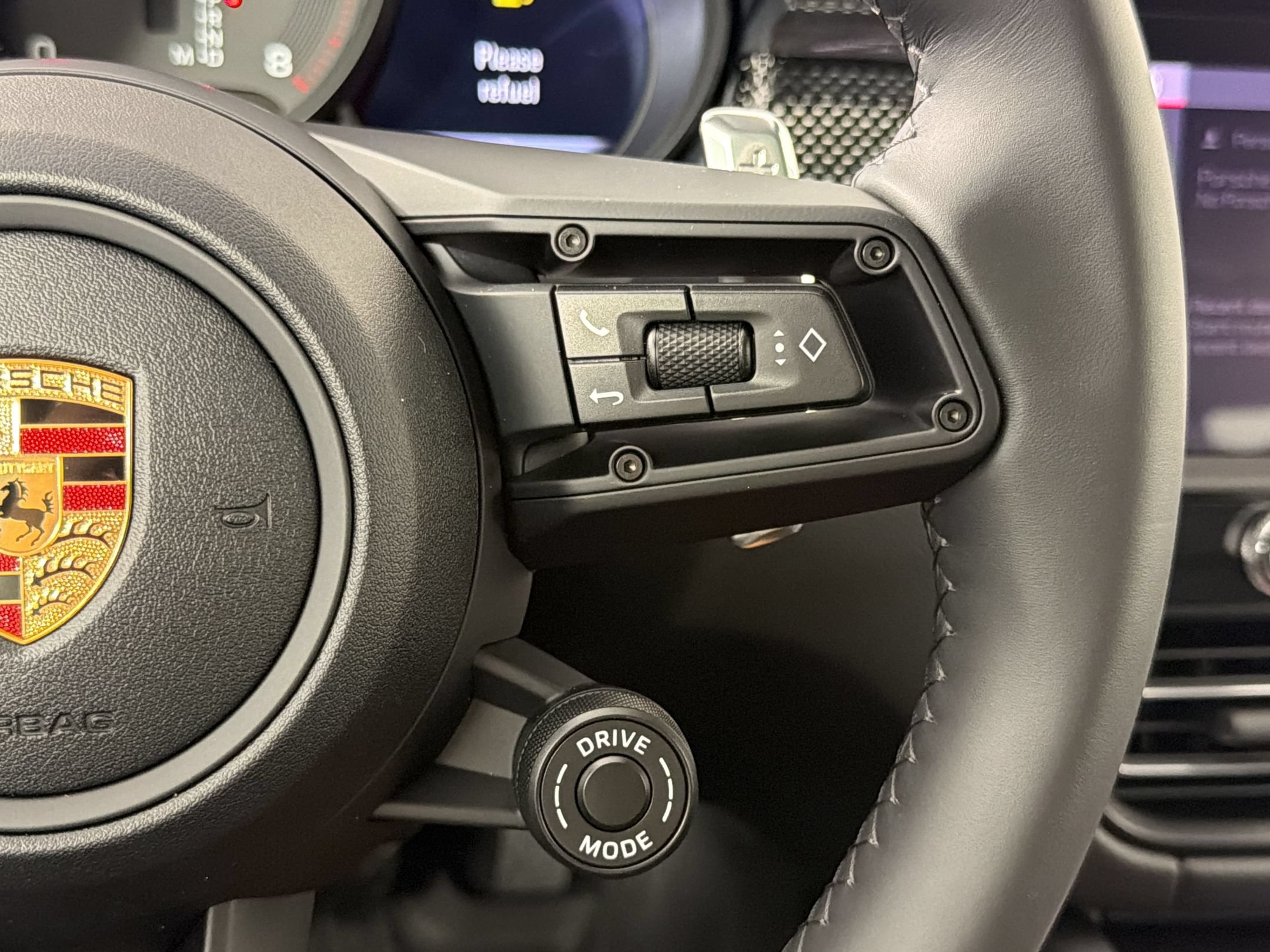 New 2026 Porsche Macan GTS AWD/4WD image 18