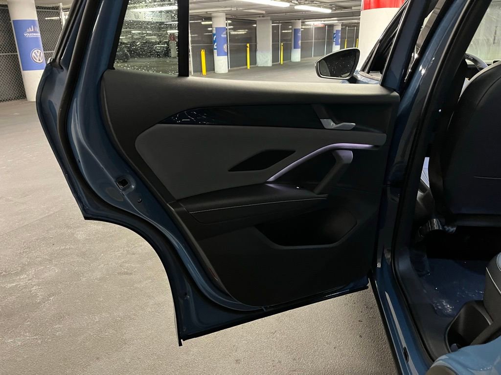 New 2026 Volkswagen Tiguan SE R-Line AWD/4WD image 22