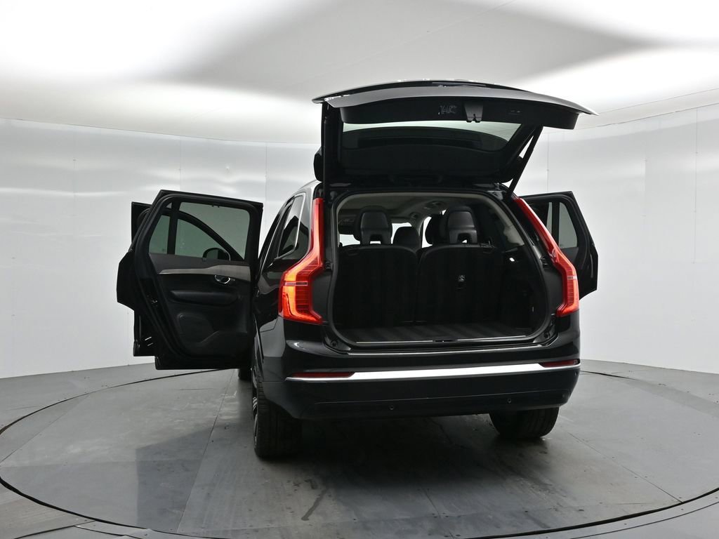 Used 2023 Volvo XC90 B6 Ultimate w/ Protection Package Premier image 33