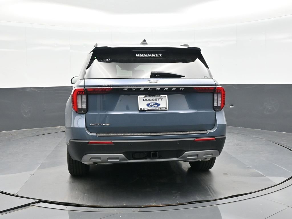 New 2026 Ford Explorer Active w/ Active Comfort Package image 5