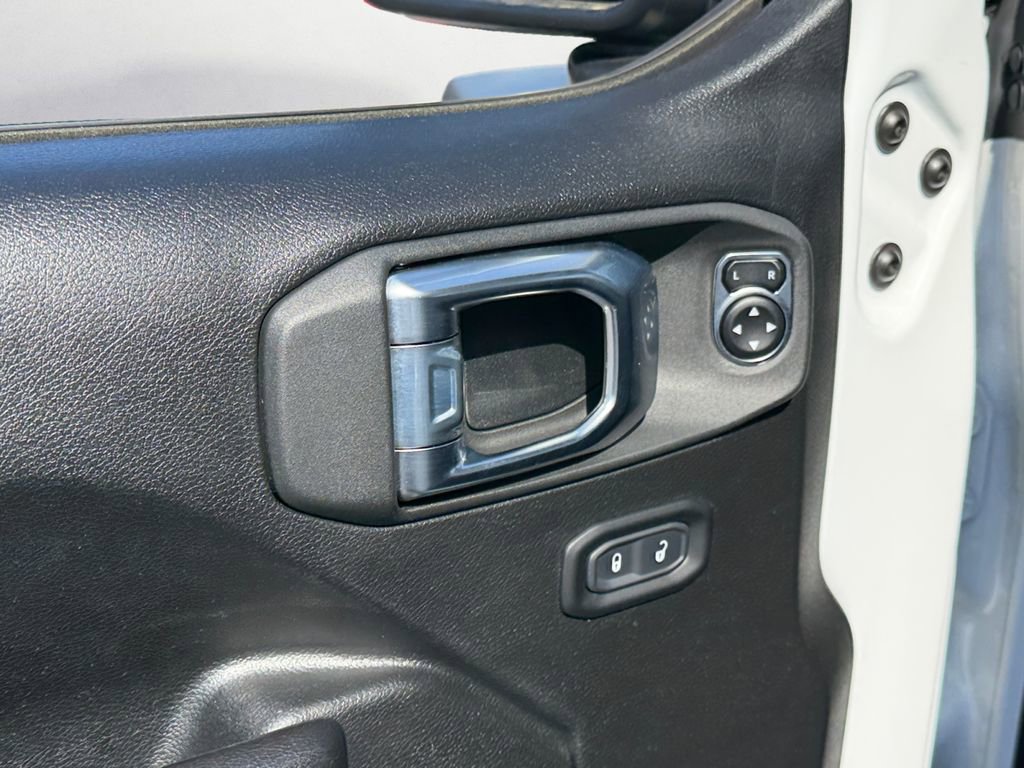 Used 2021 Jeep Wrangler Unlimited Rubicon w/ Steel Bumper Group image 14