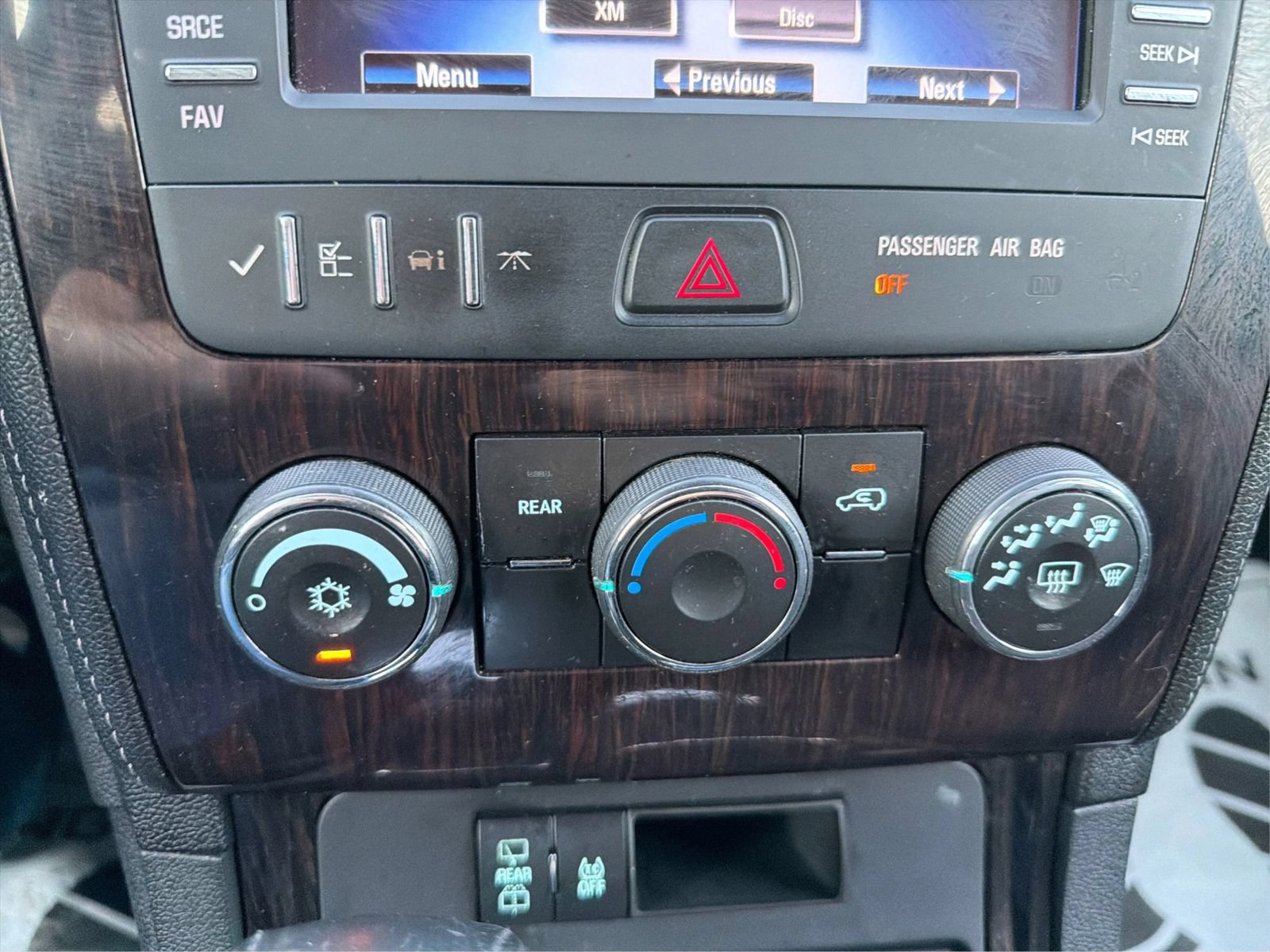 Used 2015 Chevrolet Traverse LT FWD image 27