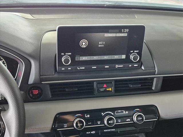 Used 2023 Honda Pilot LX image 13