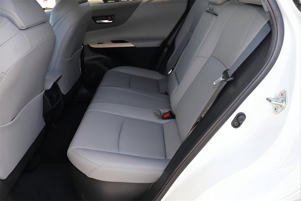 Certified 2024 Toyota Venza XLE image 10