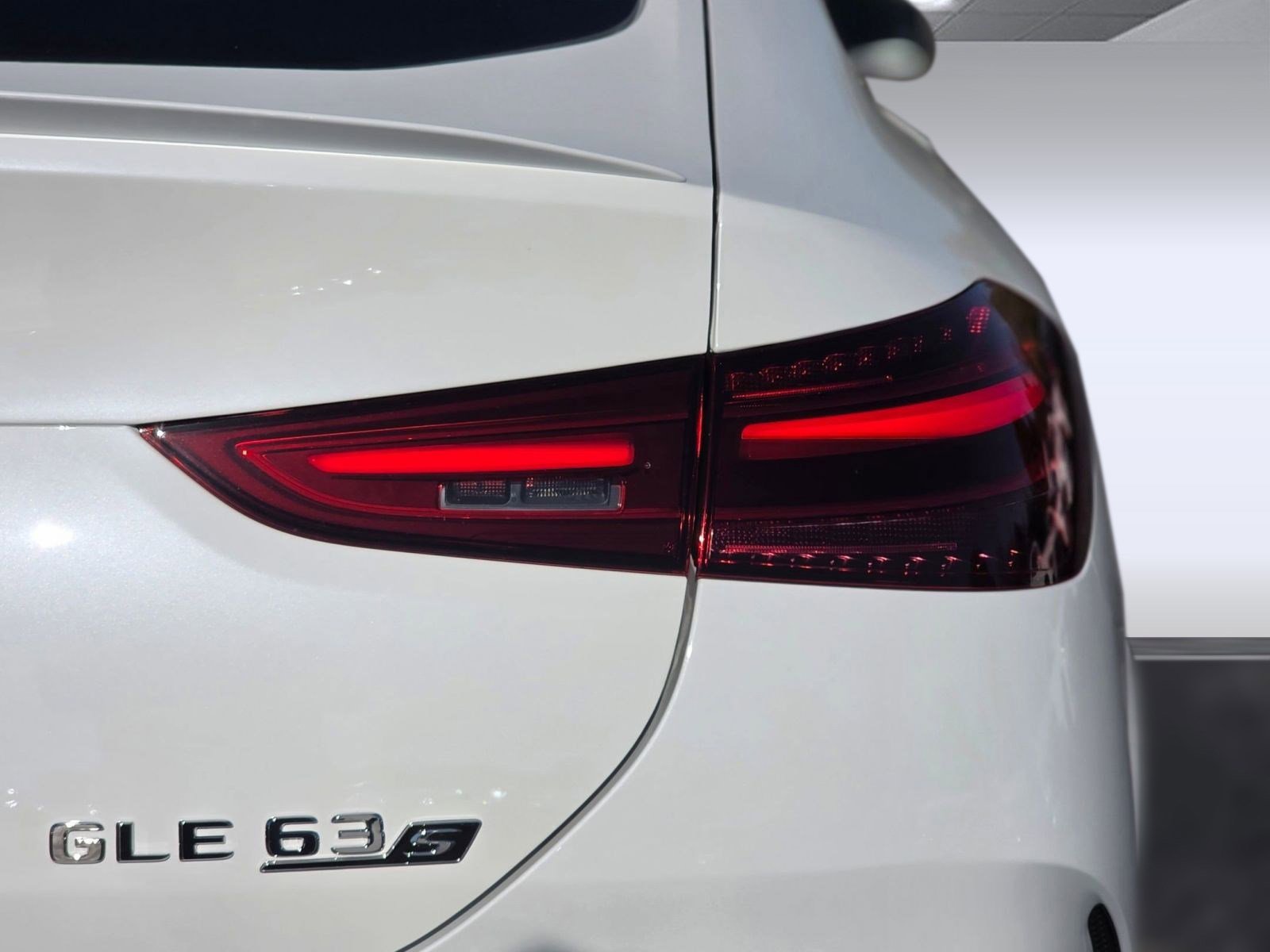 New 2026 Mercedes-Benz GLE 63 AMG S image 12