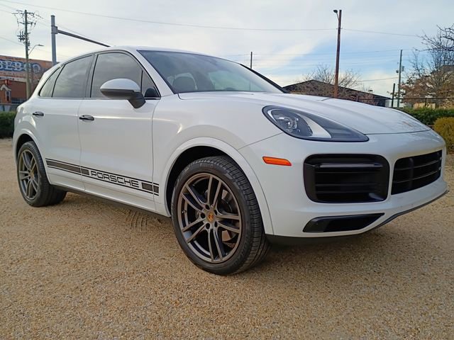 Used 2020 Porsche Cayenne image 18