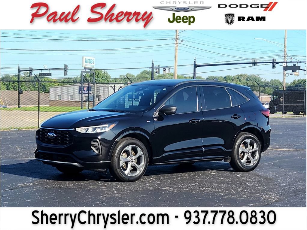 Used 2023 Ford Escape ST-Line w/ Tech Pack #1 AWD/4WD image 1