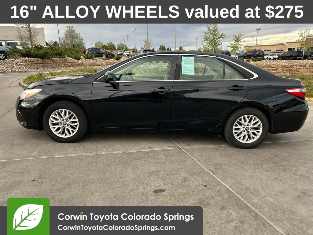 Used 2017 Toyota Camry LE FWD image 4