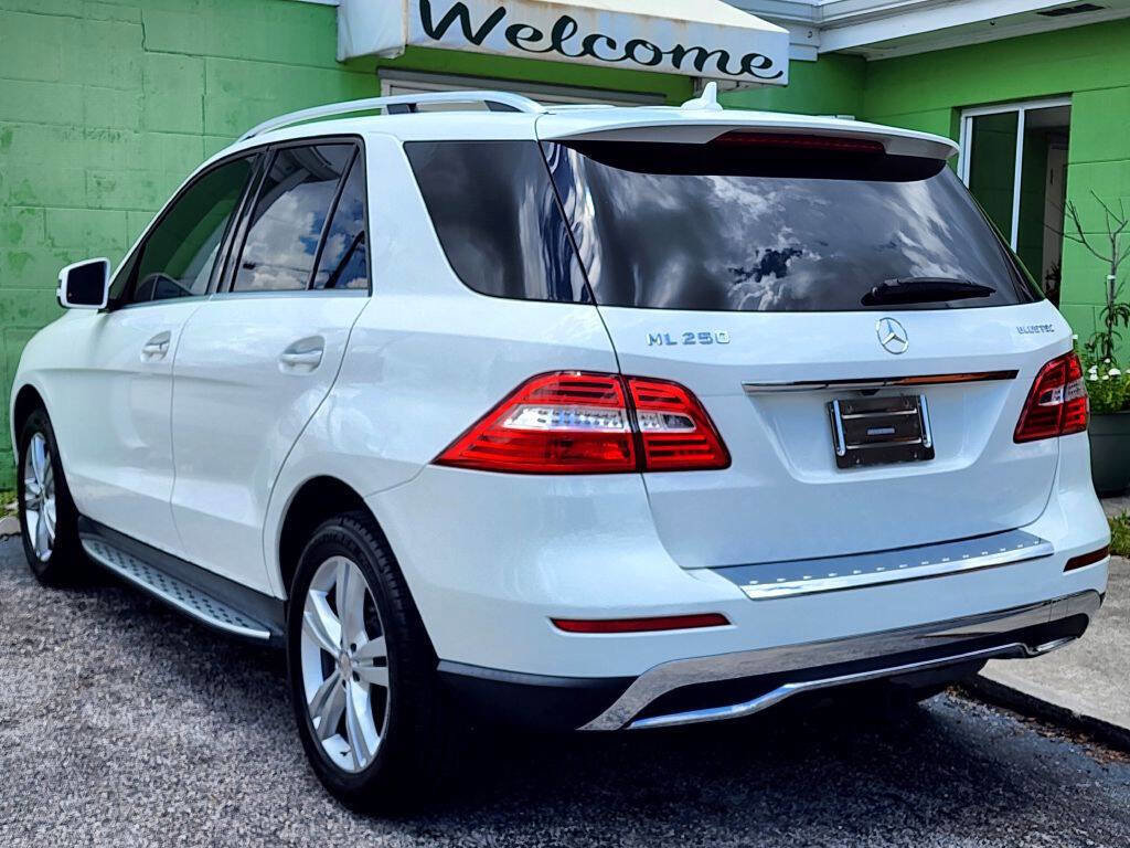 Used 2015 Mercedes-Benz ML 250 BlueTEC 4MATIC image 6