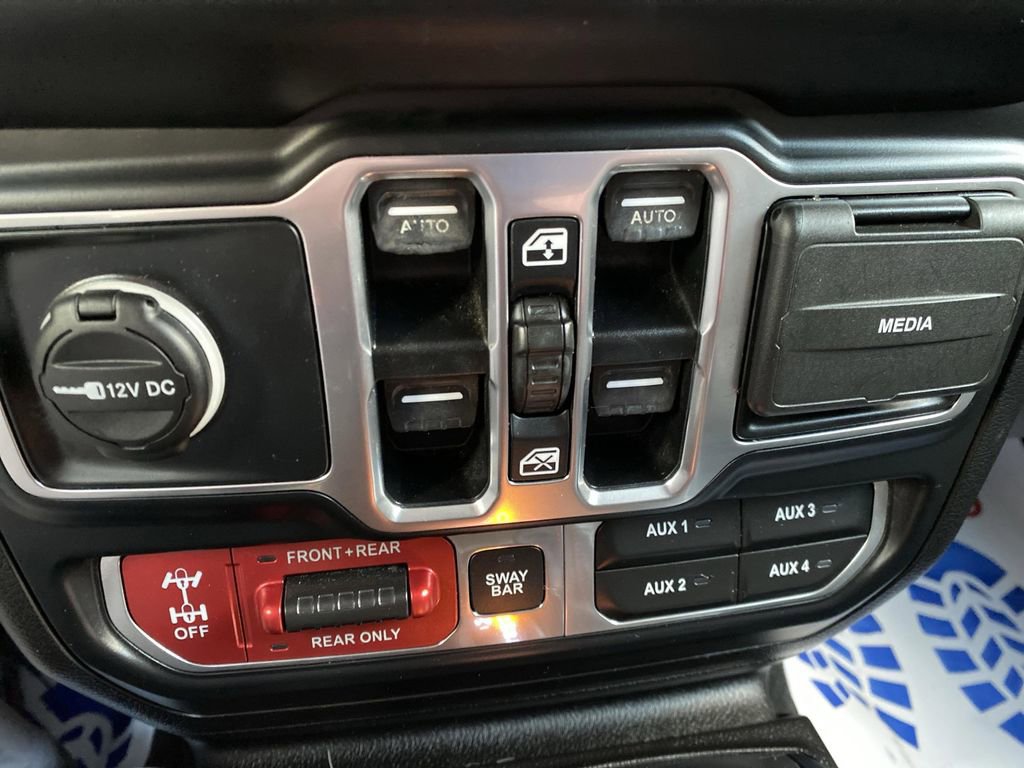 Used 2018 Jeep Wrangler Unlimited Rubicon image 33