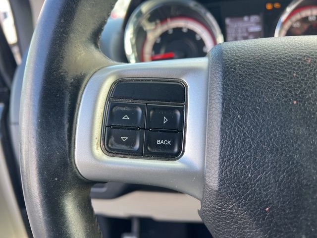 Used 2013 Dodge Grand Caravan SXT w/ Rear Park Assist Pkg image 14