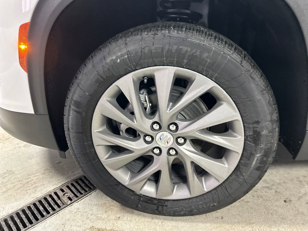 New 2026 Buick Enclave Preferred w/ Power Package image 9