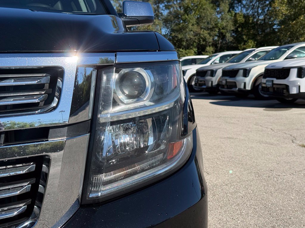 Used 2016 Chevrolet Suburban LTZ AWD/4WD image 4