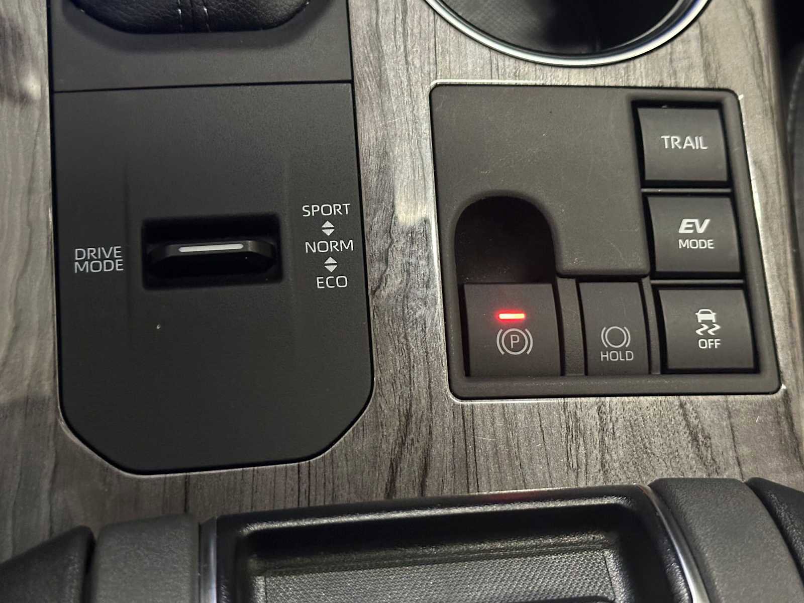 Certified 2025 Toyota Highlander Platinum image 16