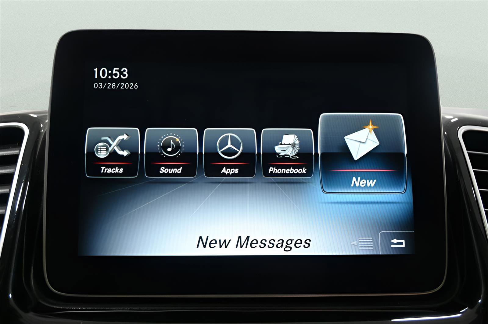 Used 2019 Mercedes-Benz GLE 400 4MATIC w/ Premium 1 Package image 27