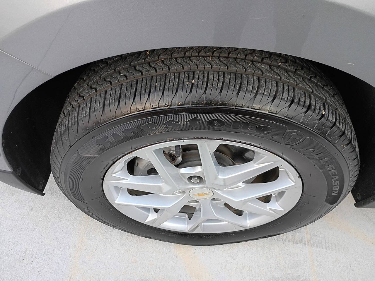Used 2024 Chevrolet Equinox LT w/ Driver Convenience Package AWD/4WD image 9