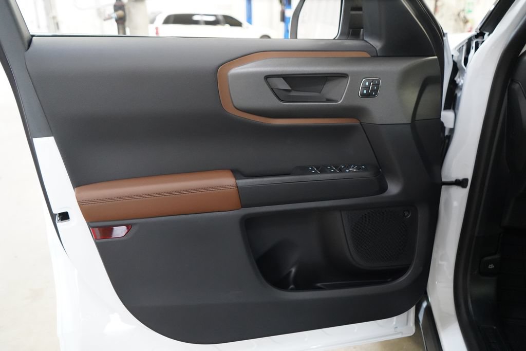 New 2026 Ford Bronco Sport Outer Banks w/ Outer Banks Tech Package+ AWD/4WD image 16