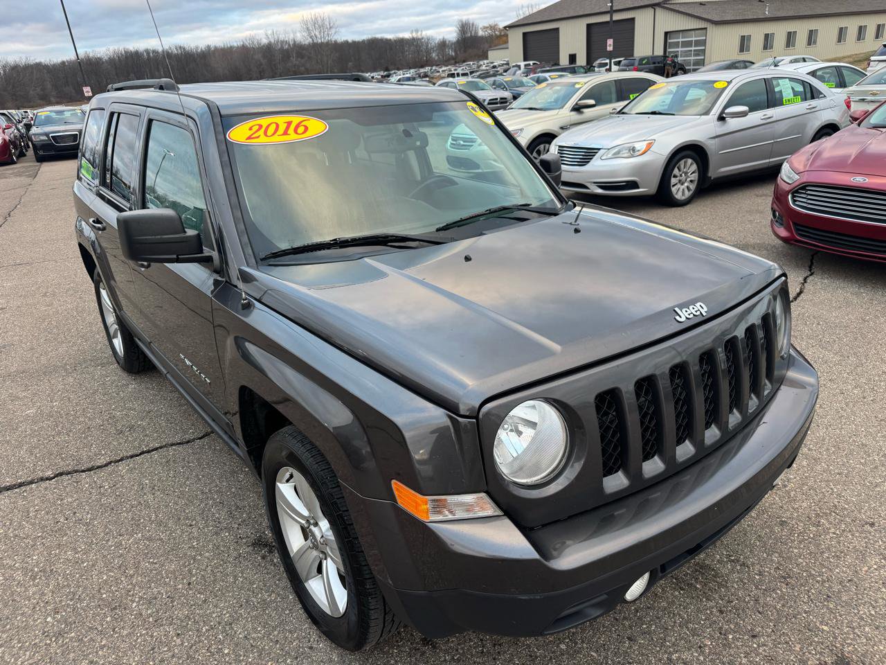 Used 2016 Jeep Patriot Latitude w/ Premium Sound Group image 2