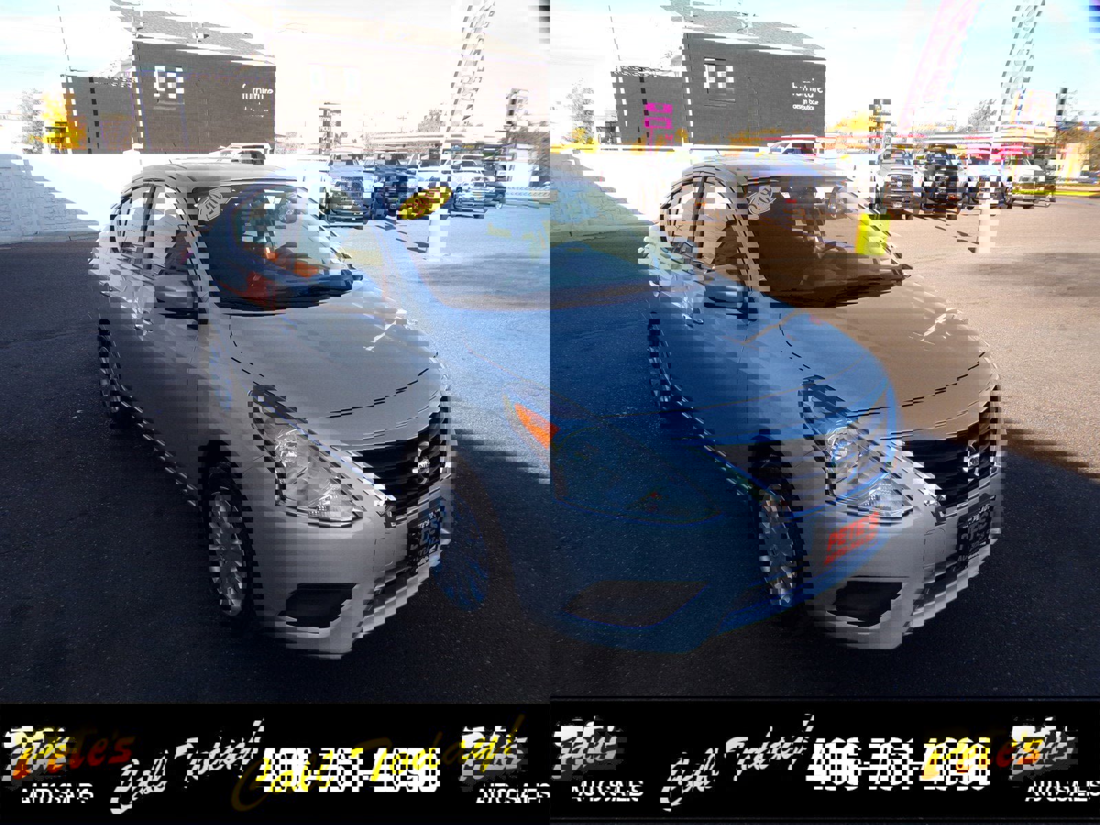 Used 2019 Nissan Versa SV image 5