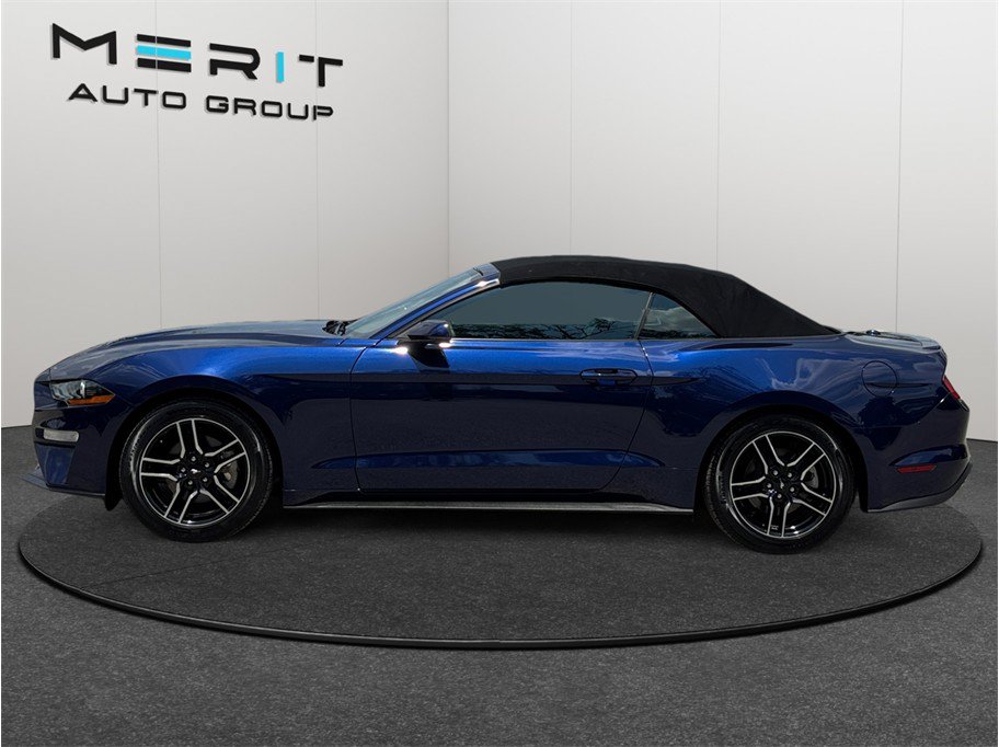 Used 2020 Ford Mustang Premium RWD image 5