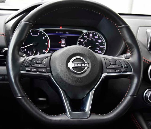 Used 2025 Nissan Sentra SR w/ SR Premium Package image 17