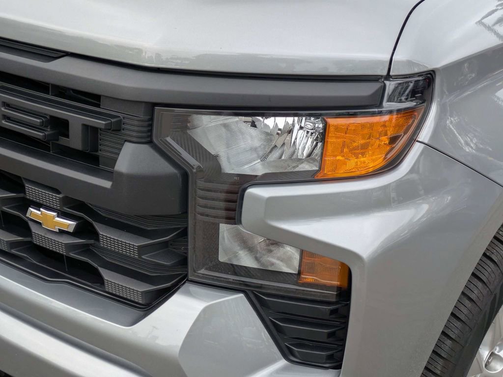 Used 2024 Chevrolet Silverado 1500 Custom AWD/4WD image 28