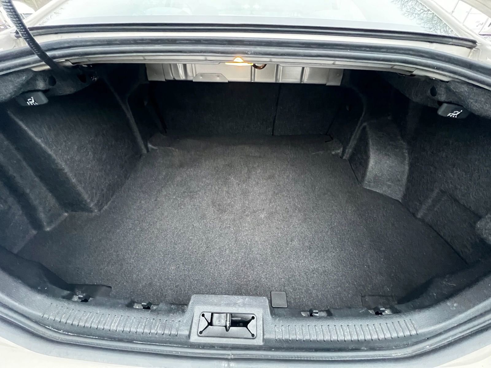 Used 2010 Ford Fusion SE image 11