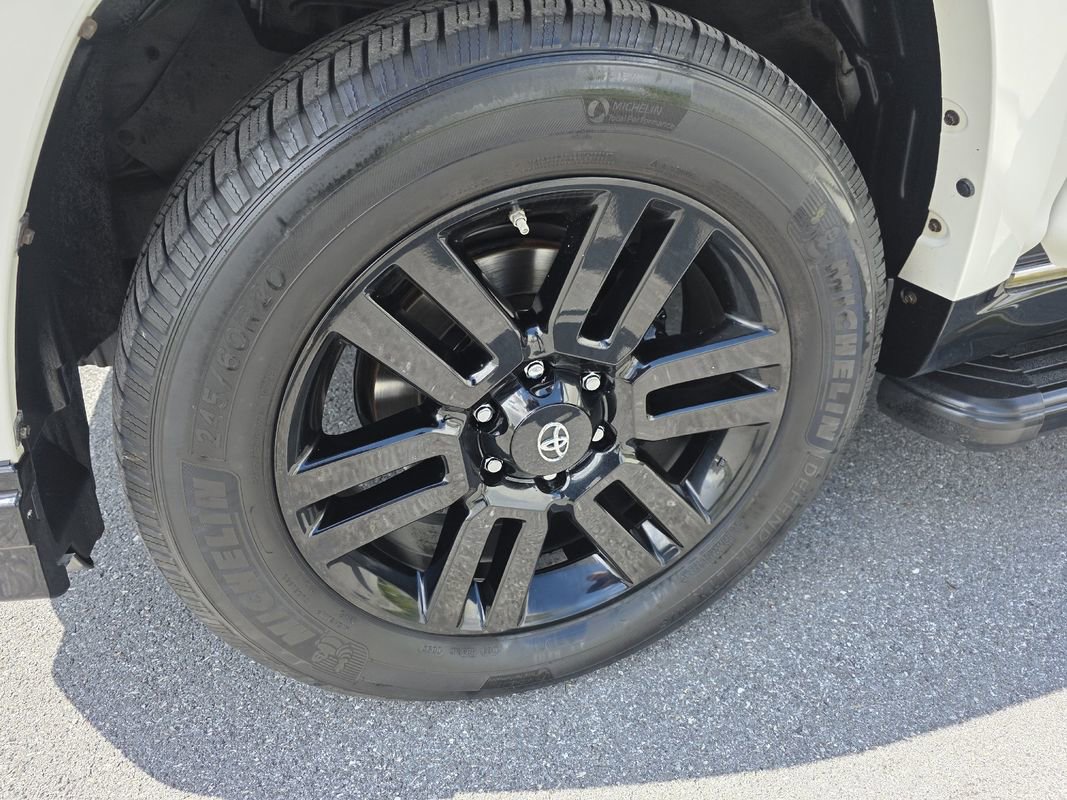 Used 2020 Toyota 4Runner Nightshade AWD/4WD image 33